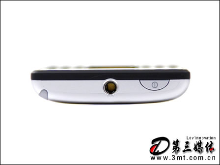 索爱手机: 全键WM6.5智能 环保设计索爱M1i表现全面