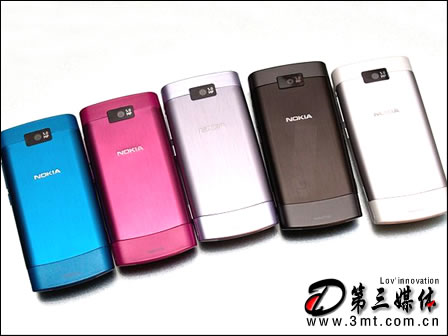 诺基亚手机: S40新选择 双操作WiFi机诺基亚X3-02到货