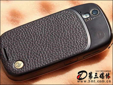 摩托手机: 更奢华更快速 双模Android摩托XT800+发布
